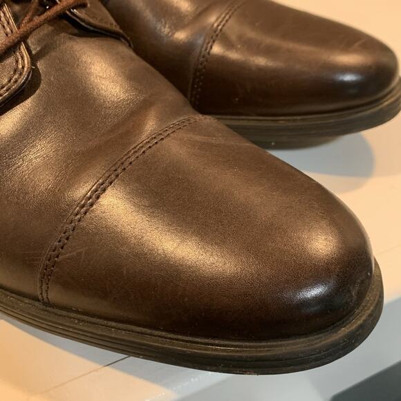 Clarks Men's Brown Leather Oxfords - Picture 5 of 11